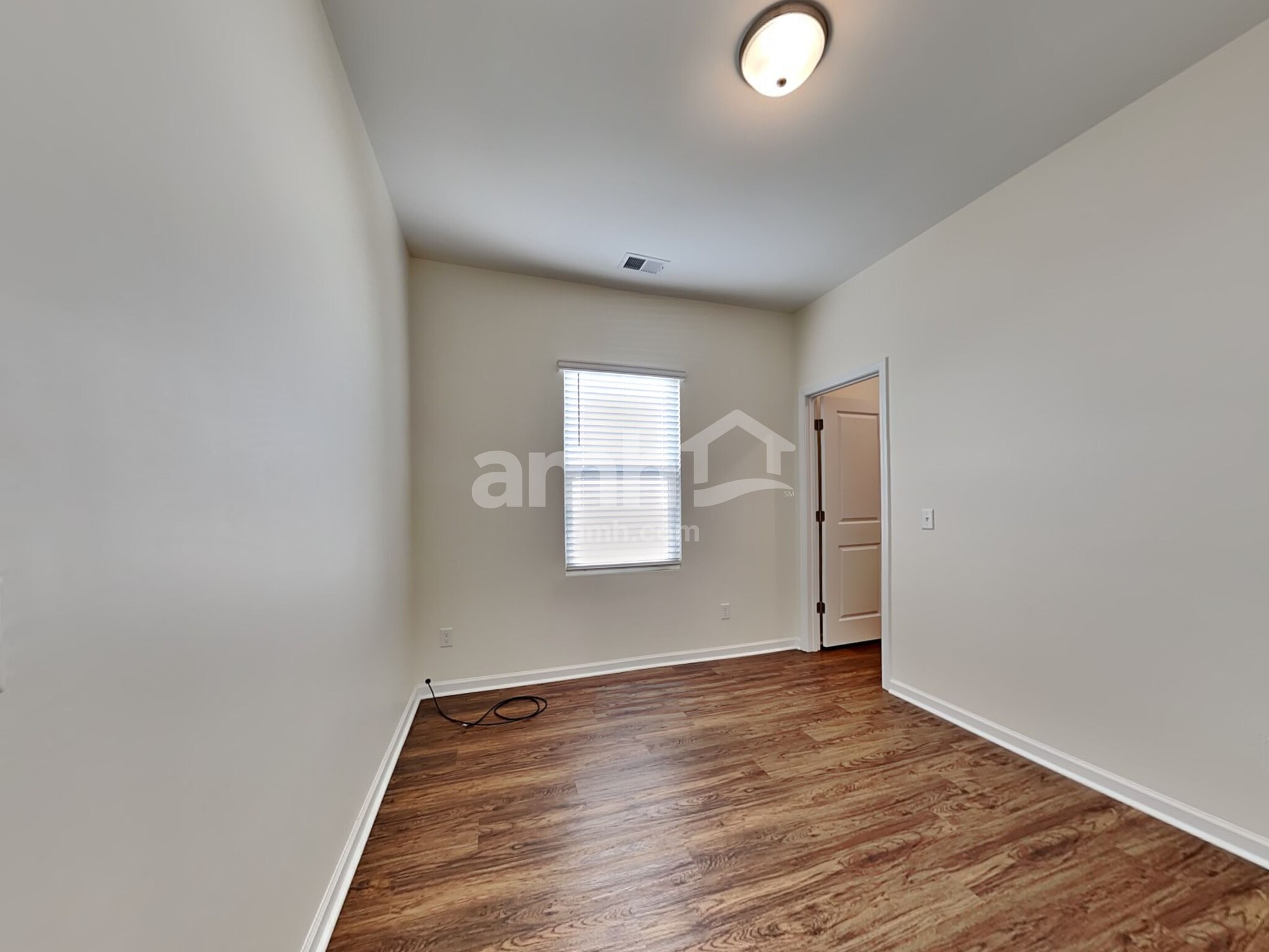 Building Photo - 188 Orion Way