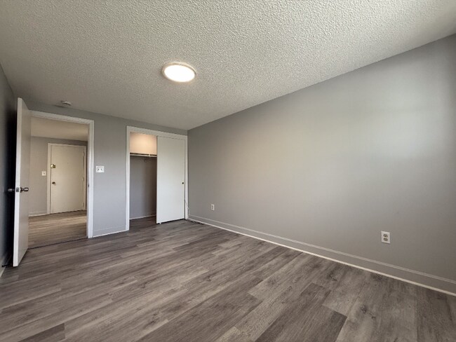 Building Photo - 37 Delmont St