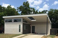 Building Photo - 5920 Lux St