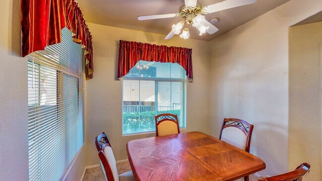 Building Photo - Experience Las Vegas in style and comfort ...