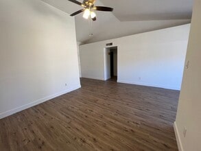 Building Photo - 2836 E Irwin Ave