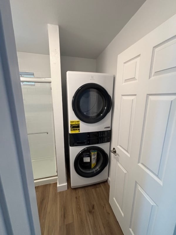 Building Photo - 521 E Yellowstone Ave