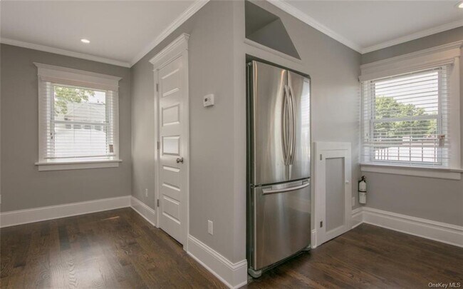 Building Photo - 216 Fenimore Rd