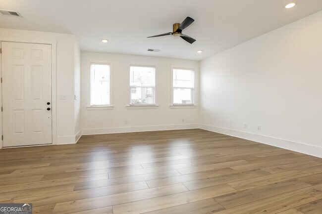 Building Photo - 1478 Pinedale Crst NW