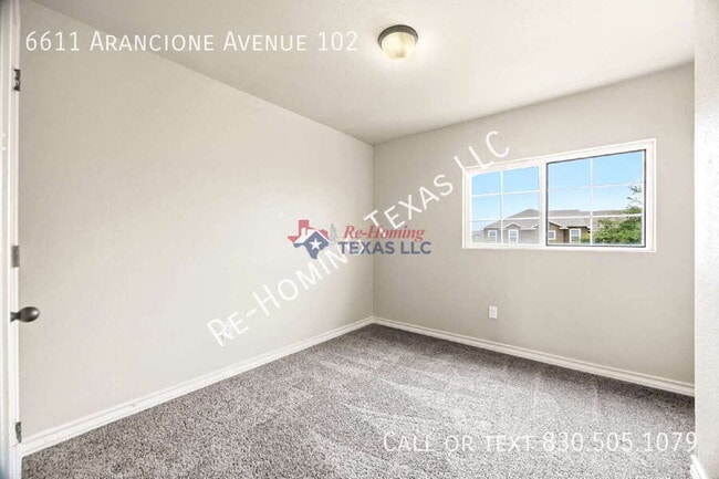Building Photo - 6611 Arancione Ave
