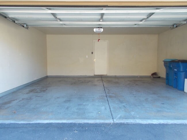 Building Photo - Charming Two-Story Townhome with 2 Bedrooms & 2 Bathrooms