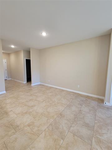 Building Photo - 123 Canales Cir