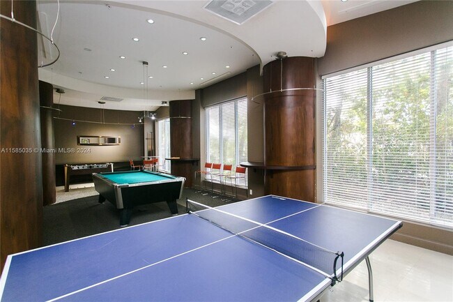 Building Photo - 4001 South Ocean Drive Apt #3L, Hollywood,...