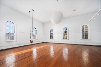 Building Photo - 4 Pallas St