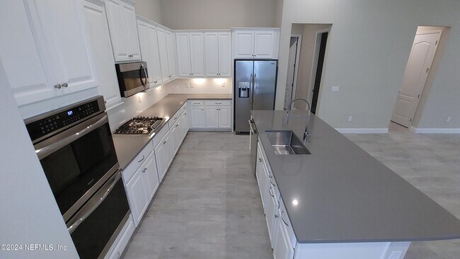 Building Photo - 44 Antila Wy.