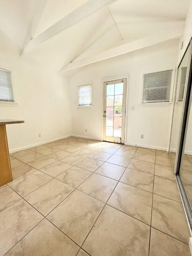 Building Photo - Come home to a cozy cottage on the coast! If you've been looking to make a move to the beach, now...