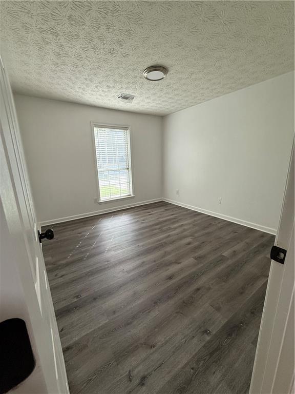 Building Photo - 4820 Tanners Spring Dr