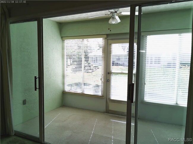 Building Photo - 807 Lanark Dr