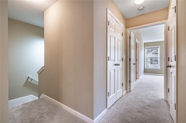 Building Photo - 3284 Sheffield Cir