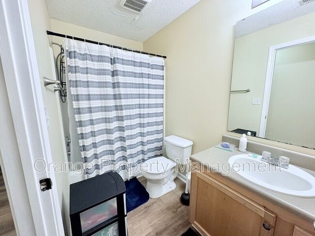 Building Photo - 1621 Harts Ridge Dr