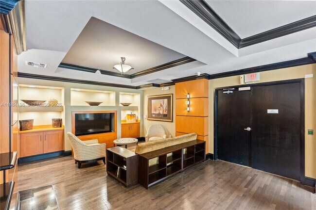 Building Photo - 3001 NE 185th St