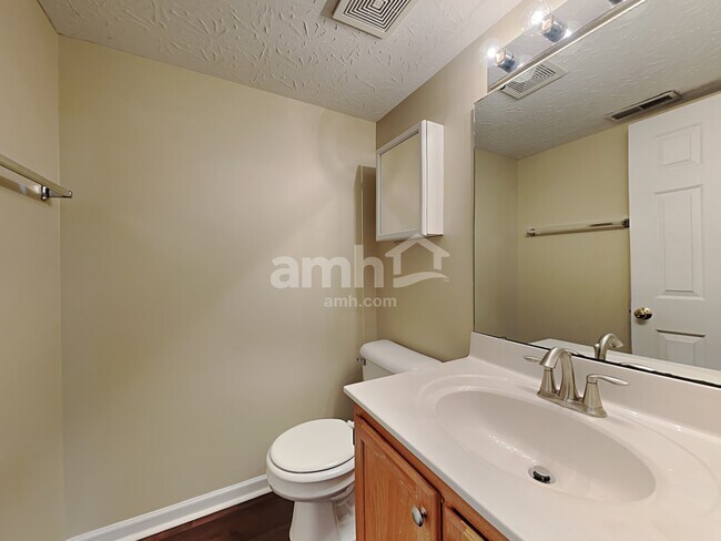 Building Photo - 2223 Fedders Ct