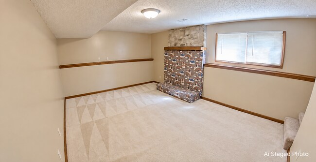 Building Photo - 2041 Shirley Ln