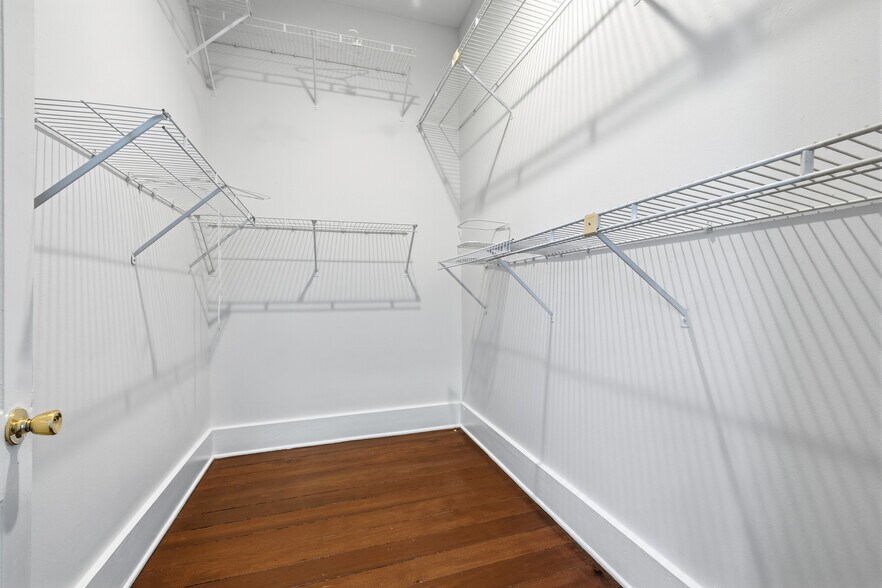 Building Photo - 312 N College Ave