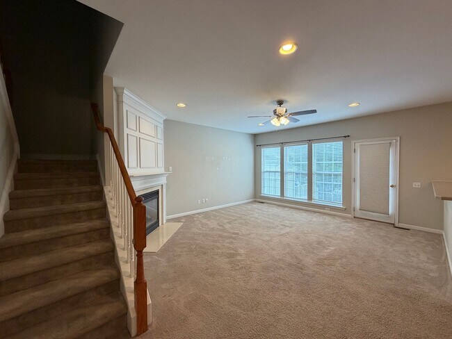 Building Photo - COMING SOON 8/8 | Spacious 3-Bedroom Townhome in Desirable Windsor Ridge