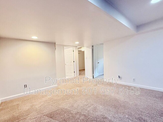 Building Photo - 345 W 1300 N