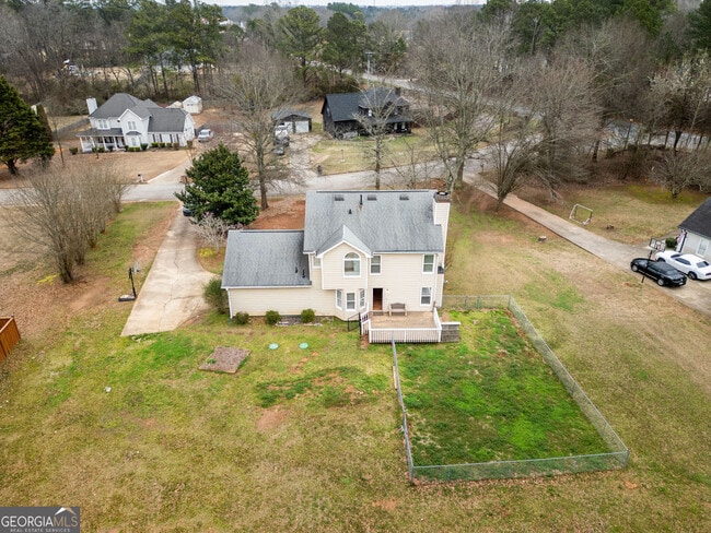 Building Photo - 105 N Oakland Cir