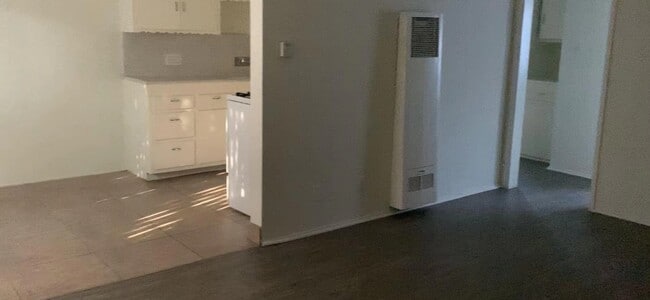 Interior Photo - 1425 E. Appleton St.