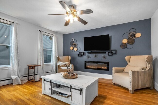 Building Photo - 5 Gordon Pl