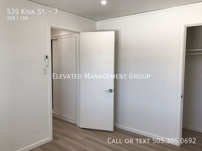Building Photo - 535 Kiva St