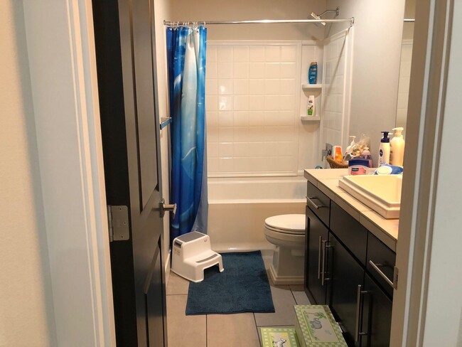 Building Photo - Majestic Home at Silver Peak Estates with 5 Bed and 3 Bath