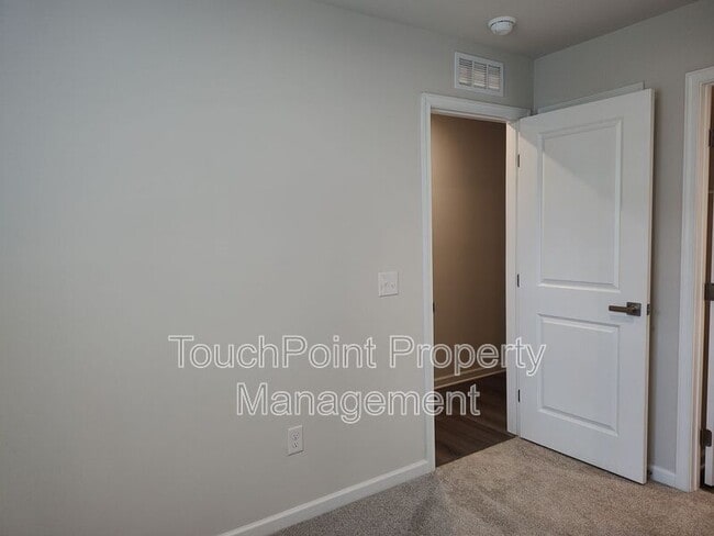 Building Photo - 6619 Addax Wy
