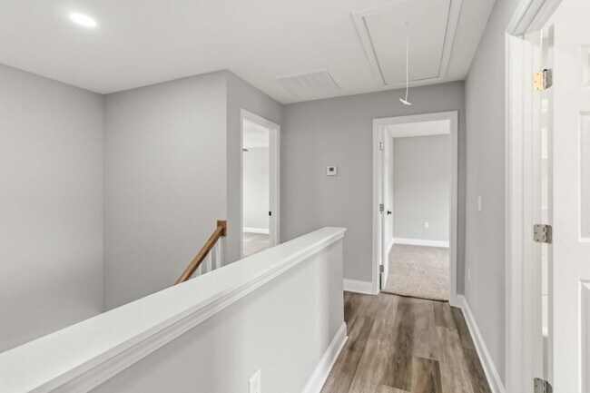 Building Photo - 305 Tribble St