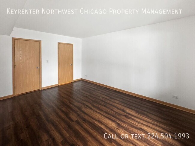 Building Photo - 3000 Bayside Dr