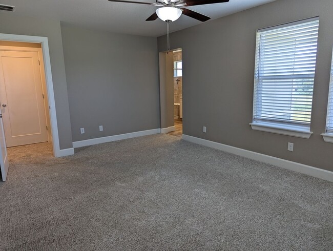 Building Photo - 1854 Peak Pr Ln