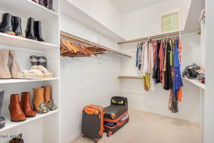 Building Photo - 8115 E Sand Flower Dr