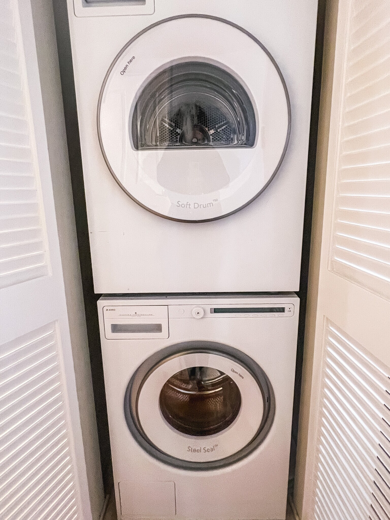 Washer/Dryer in-unit - 845 Brooks Ave