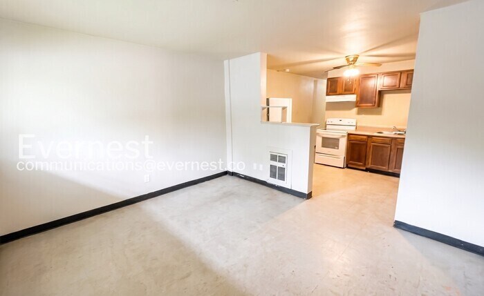 Building Photo - 413 N Hawthorne St