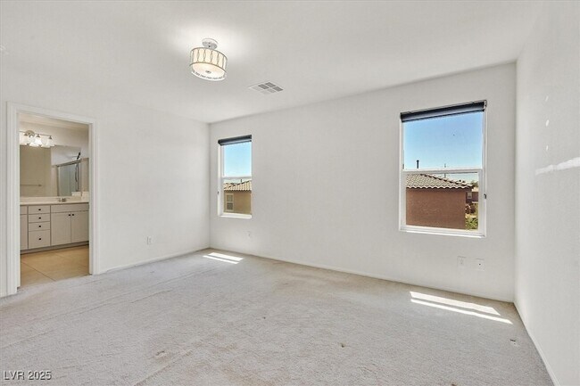 Building Photo - 8755 Spanish Ridge Ave