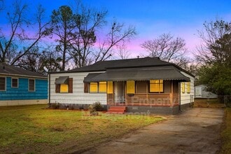 Building Photo - 5717 Avenue O