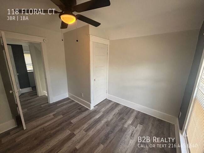Building Photo - 118 Floral Ct