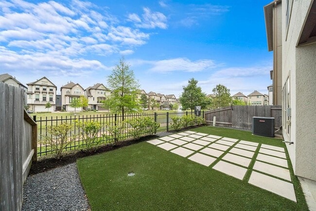 Building Photo - 10812 Kyler Oaks Pl