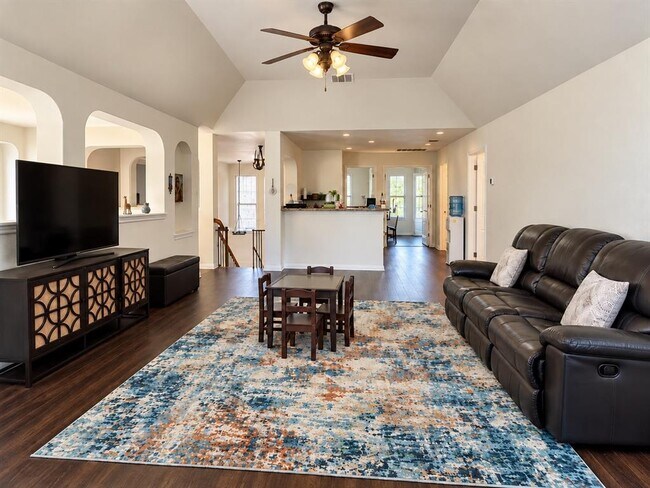 Building Photo - 17002 Brewer Blackbird Dr