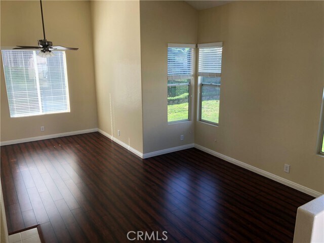 Building Photo - 1008 Aurora Ln