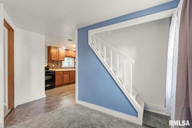 Building Photo - 4208 S Lafayette Ave