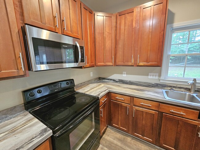 Building Photo - 40 N Orchard Farms Ave