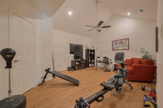 Building Photo - 7 Peaceful Canyon Ct
