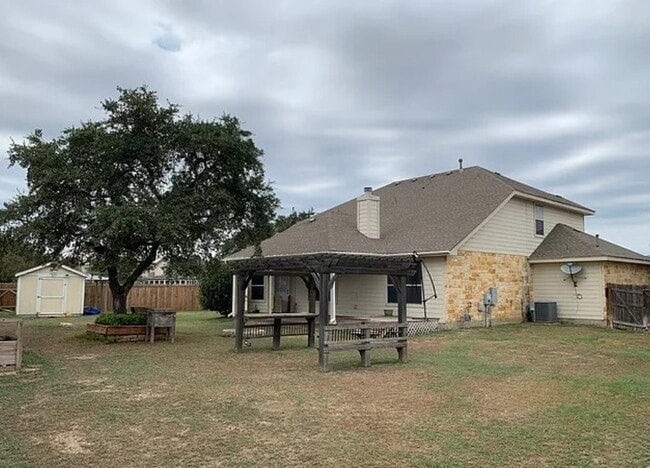 Building Photo - 15114 Wing Heart