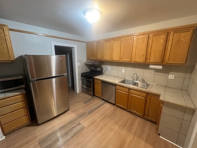 Building Photo - 803 W Cedar St