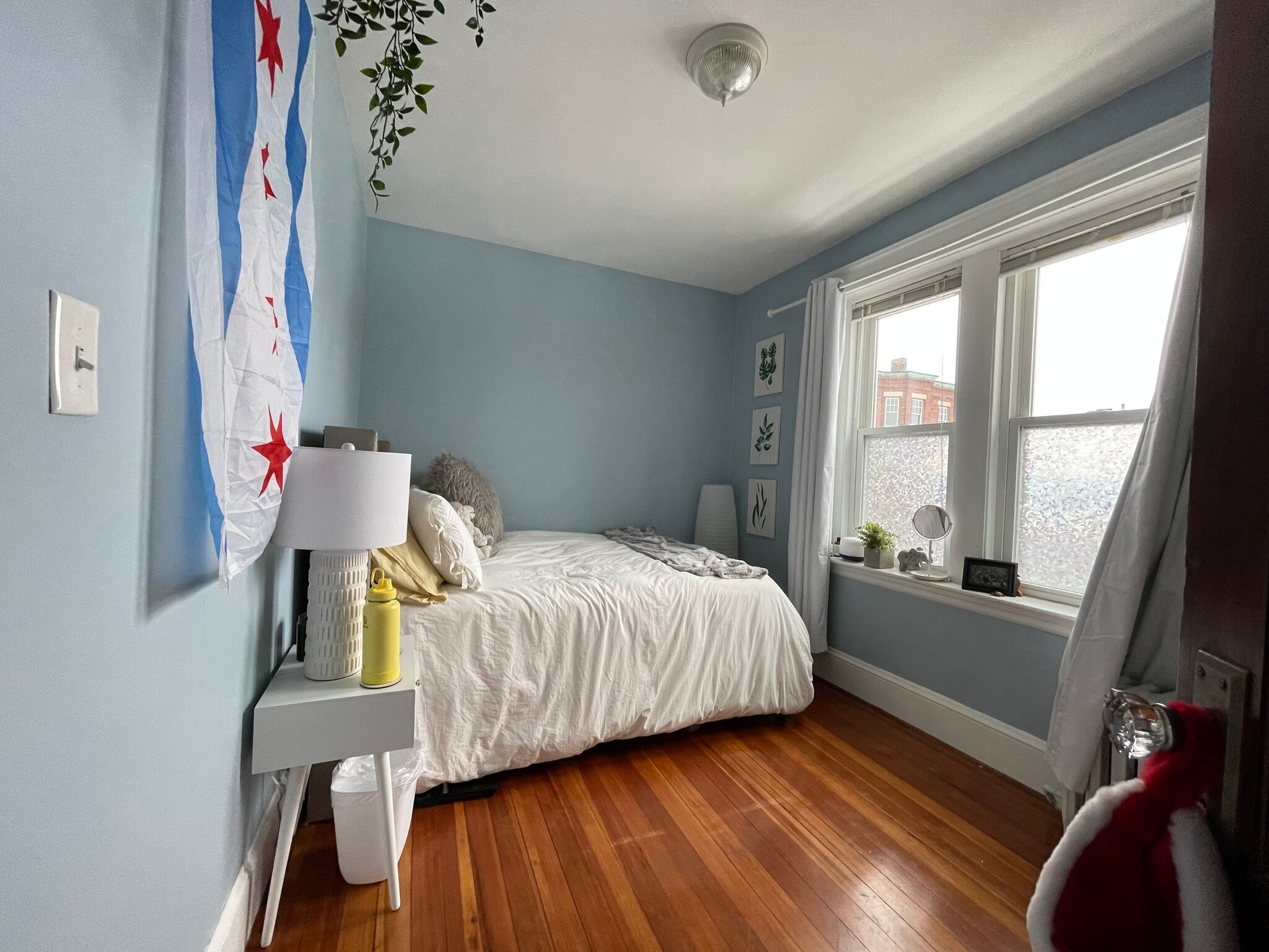 Building Photo - 2 Hillside St