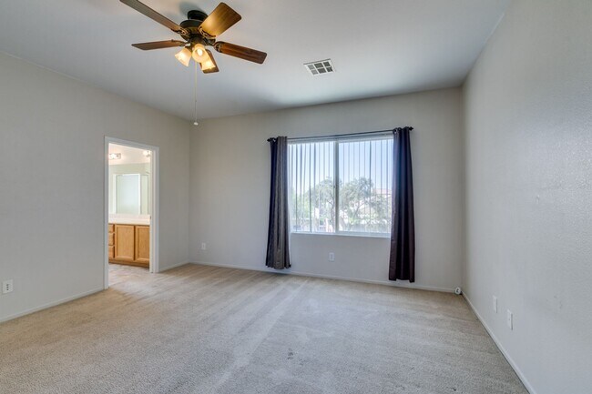 Building Photo - Large home near Aliante*Close to area schools and shopping centers*